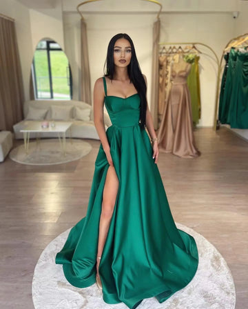 emerald green bridesmaid dresses