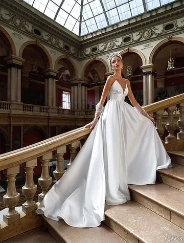 Elegant A Line Wedding Dresses For Women V-Neck Satin Bridal Gowns Spaghetti Straps Wedding Party Gowns Robe De Mariée Ivory