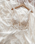 Romantic Wedding Dresses V-Neck Bride Gowns Applique A-Line Tulle Custom Made