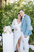 Elegant Long Puffy Sleeve High Side Silt Stain Wedding Dress Simple V-Neck Backless Sequin Floor Length Tulle Bridal Gown
