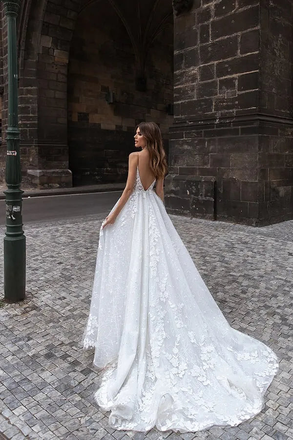 Boho White Wedding Dress A-Line V-Neck Appliques Spagetti Straps Bridal Gowns Dubai Backless Brides Dress Custom Made