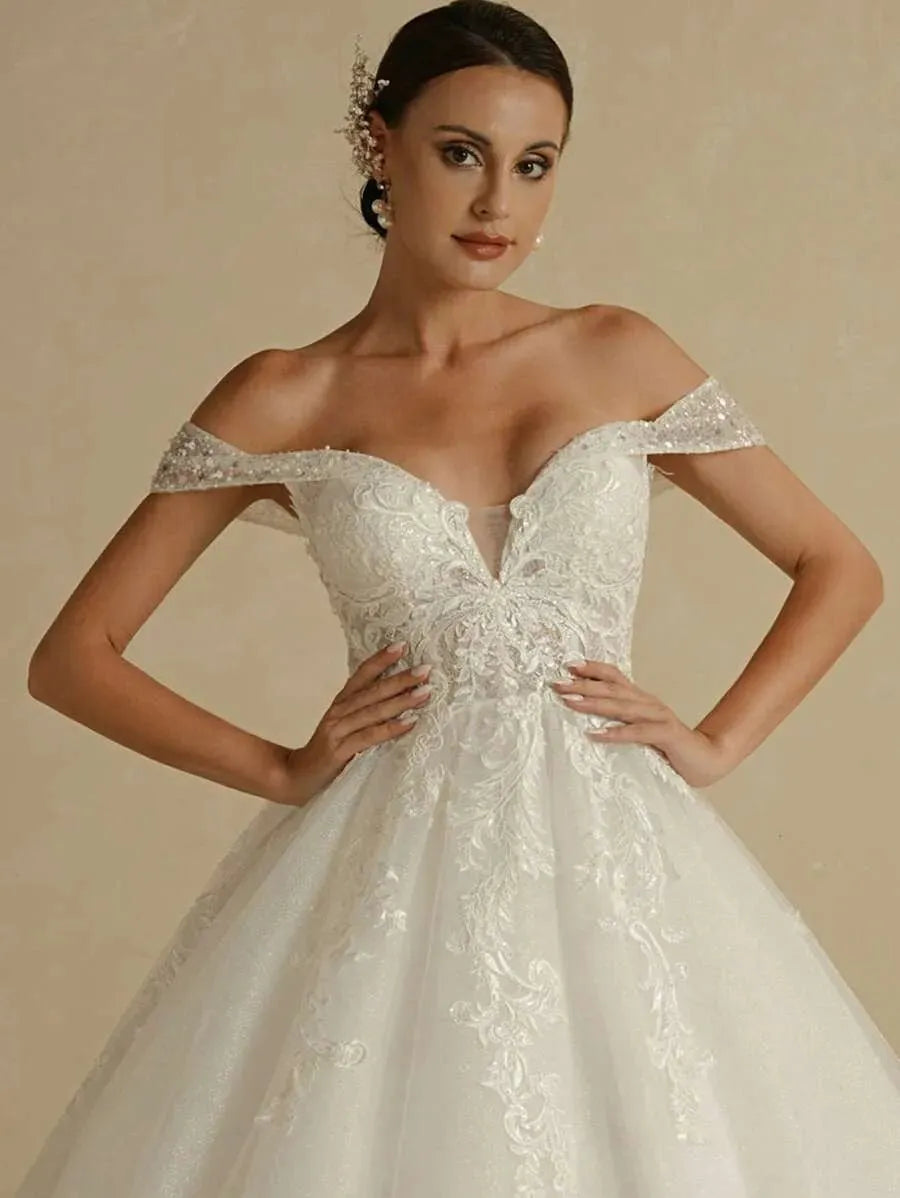 Exquisite Wedding Dress For Woman Ball Gown Off the Shoulder Sleeveless Bridal Gown Lace Appliques Sweep Train Tulle Customed