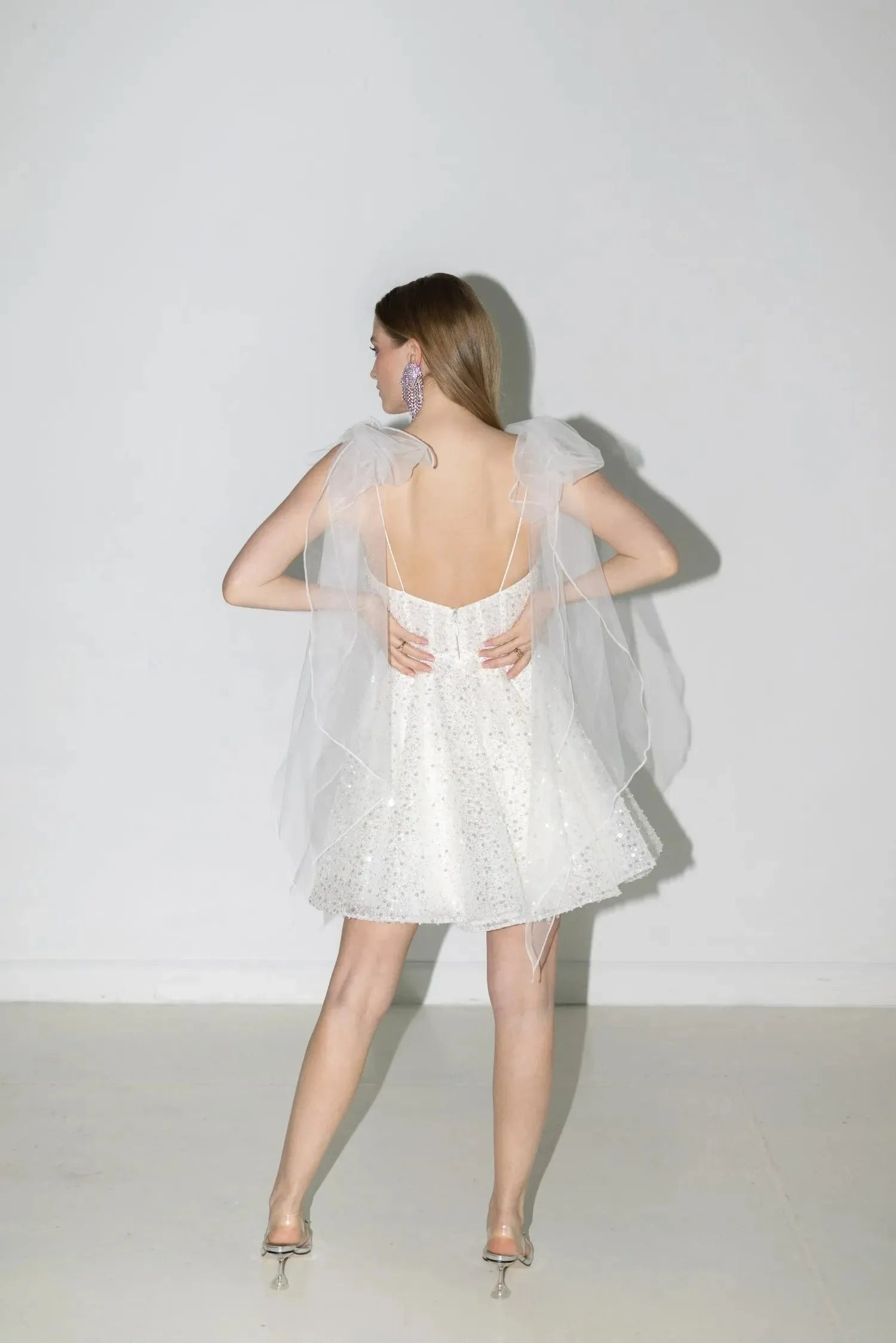 Sequined A-Line Wedding Dresses Bow Tulle Shoulder Strap Sweetheart Bridal Gowns Above Knee Vestido De Novia Custom Made