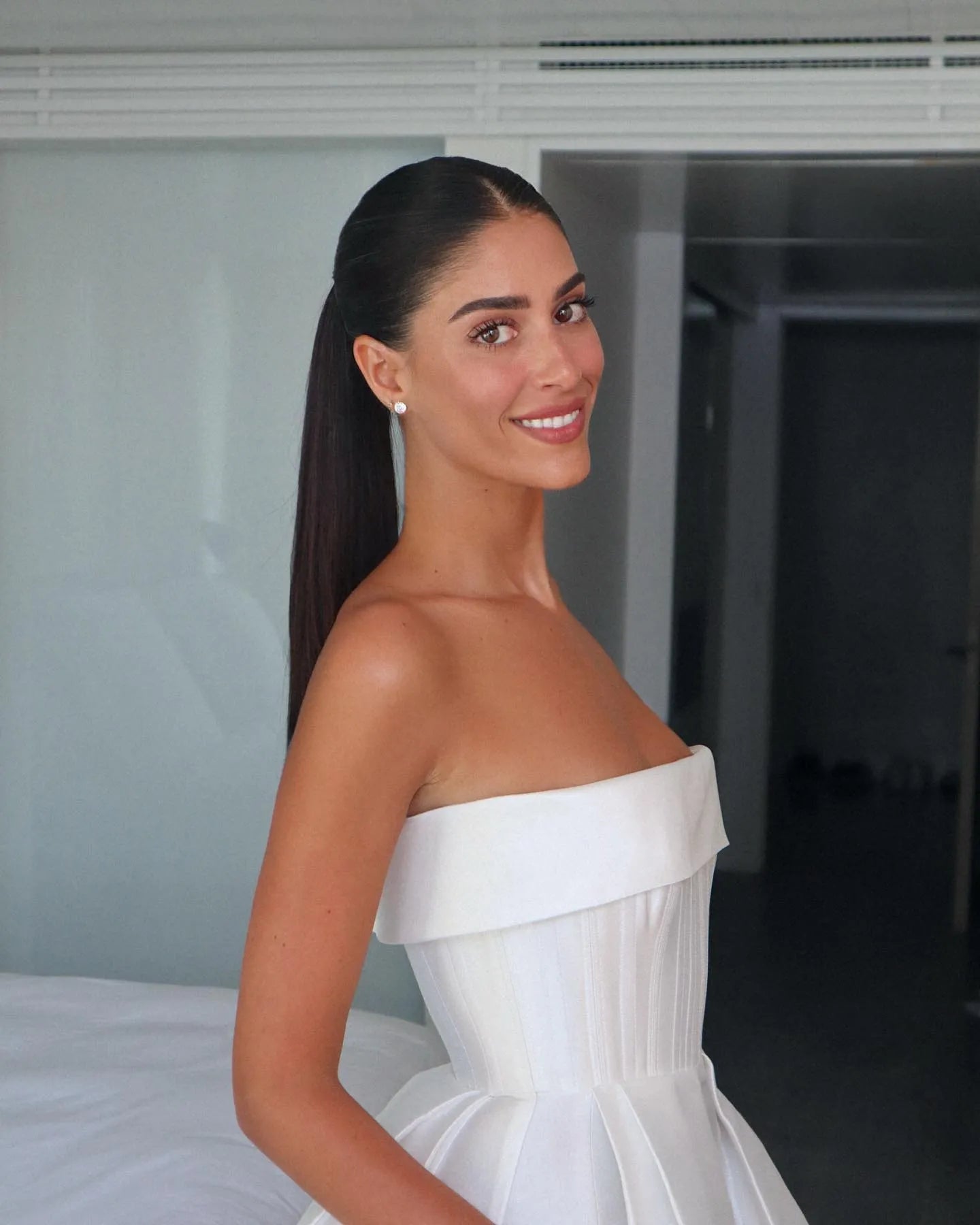 White Satin Strapless Wedding Party Dresses with Pockets A Line Short Ball Gowns Bride Dress Back Lace Up