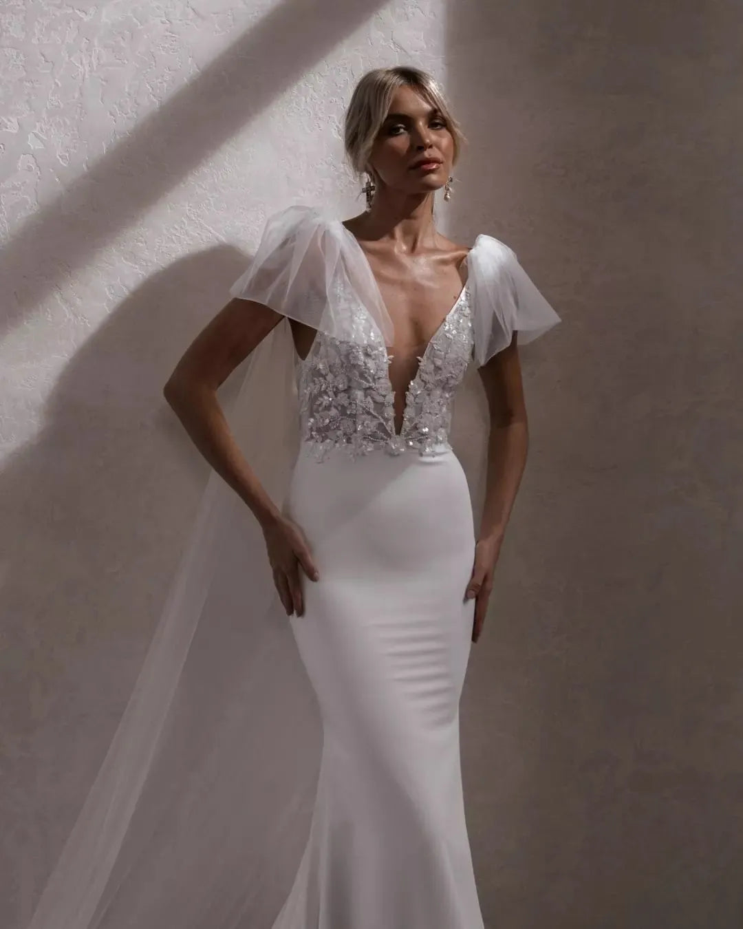 Mermaid Wedding Dresses Lace V-Neck Spaghetti Straps Open Back Satin Elegant Bridal Gown Sweep Train Vestidos De Novia