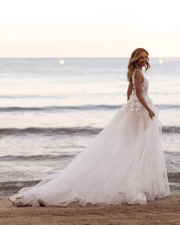 Elegant A Line 3D Flowers Wedding Dresses Women's Sexy Side High Split Bridal Gowns Formal V Neck Lace Appliques Tulle Vestidos Beige