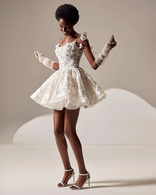 Appliques Short Wedding Dresses Spaghetti Straps 3D Flowers Robes Mariée A Line Corset Back Plus Size