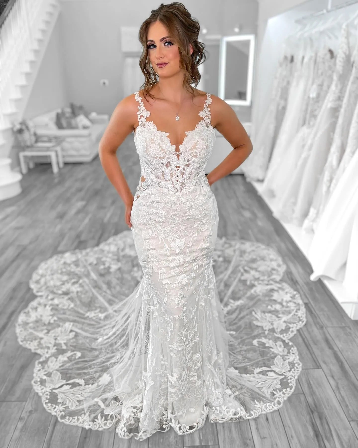 Yunshang Luxury Wedding Dress Women Mermaid Open Back V-ringen Lace Sp