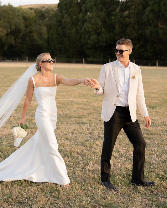White Square Collar Meidmaid Wedding Dresses Spandex Long Bridal Gowns Sweep Train Backless Vestidos Novias Boda