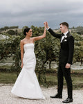 Simple Mermaid Wedding Dress Strapless Open Back Satin Pleat Sleeveless Long Bridal Gown Sweep Train Vestidos De Novia