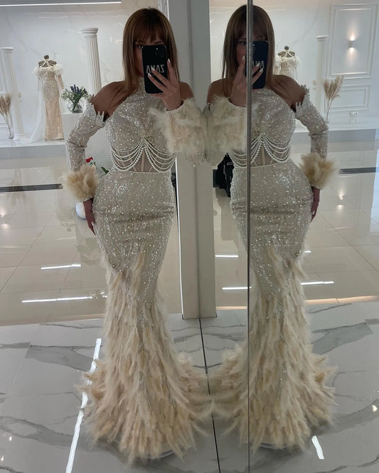 Charming Halter Pearls Tassel Dubai Evening Dresses Mermaid Long Sleeve Illusion Feathers Saudi Arabic Formal Party Gown