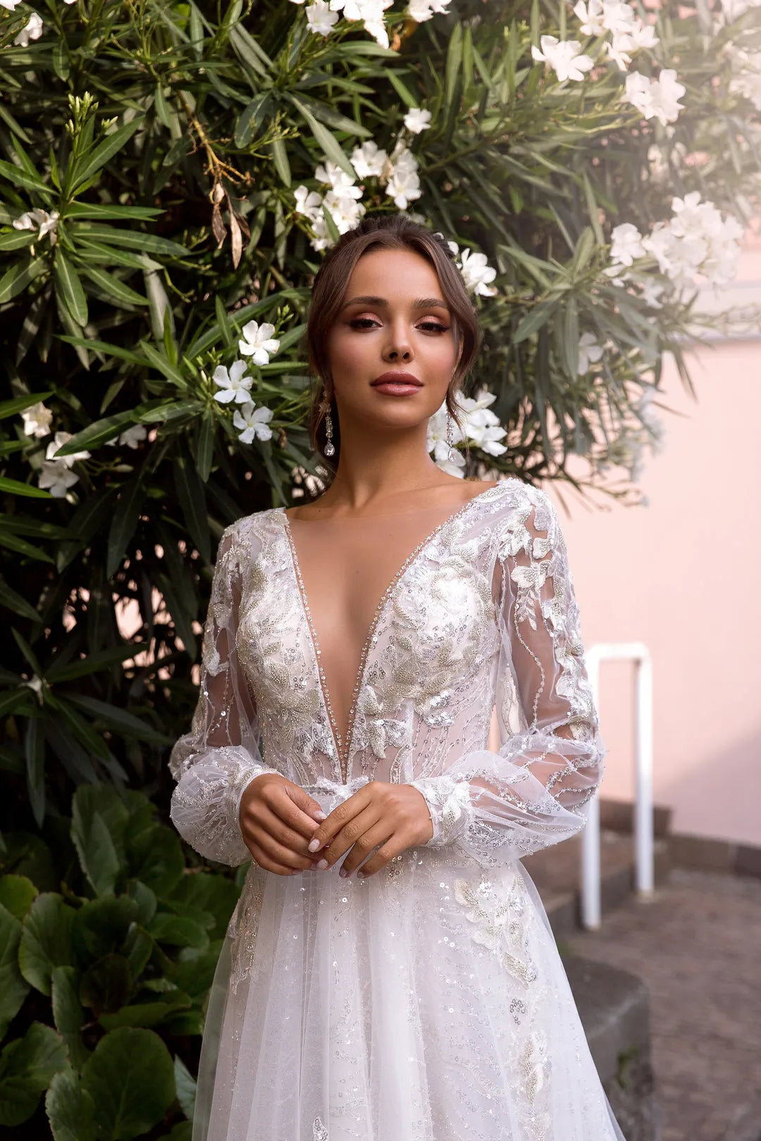 Exquisite See Through Wedding Dresses For Bride Puff Sleeves Backless Bridal Gowns Tulle Sexy Scoop Neck Robe De Mariée