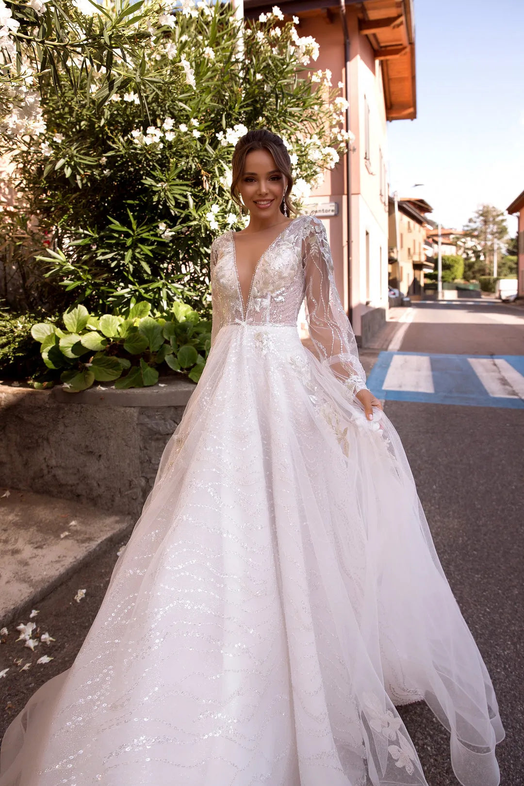 Exquisite See Through Wedding Dresses For Bride Puff Sleeves Backless Bridal Gowns Tulle Sexy Scoop Neck Robe De Mariée