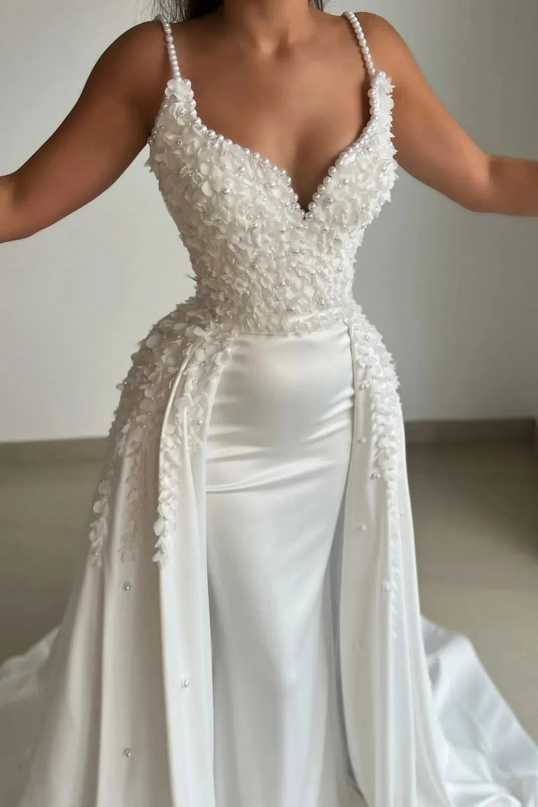 White Floor-Length Spaghetti-Strap Wedding Dress with Pearls and Appli