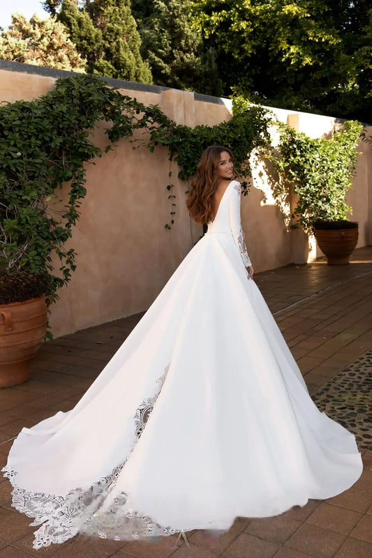 Matte soft Satin Long Sleeve Wedding Dresses Lace V Neck A Line Bride Dress Vestidos de novia Sweep Train Wedding Gowns