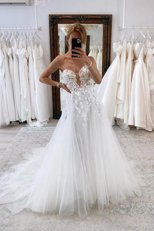 Elegant A-Line Wedding Dress Women Open Back Lace Sweetheart Strapless Tulle Applique Bridal Gown Sweep Train Vestidos De Noiva White