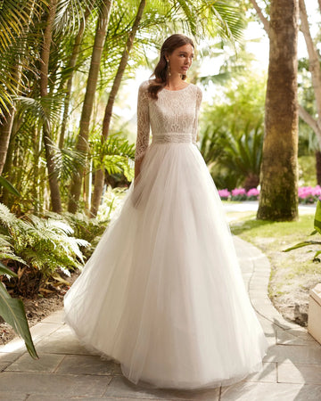Luxury Elegant Boho Wedding Dresses Formal A Line Women's Sexy Appliques O Neck Lone Sleeve Princess Backless Bridal Gowns Tulle Champagne