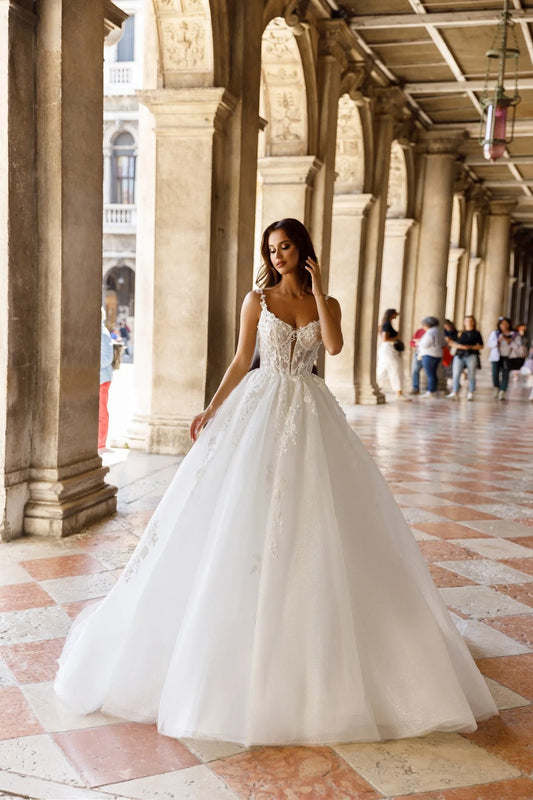Square Neck Sexy Off Shoulder Sleeveless Fluffy Princess Style Mopping Wedding Dresses Sweetheart A-Line White Bridal Gowns Beige