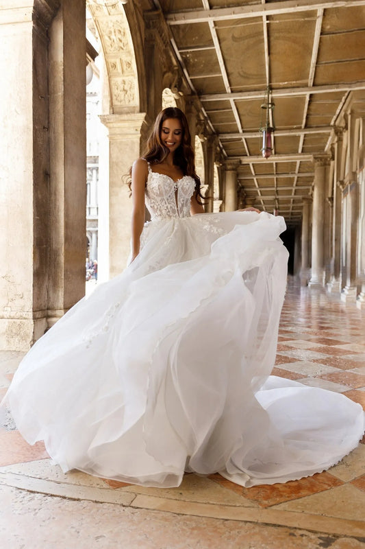 Square Neck Sexy Off Shoulder Sleeveless Fluffy Princess Style Mopping Wedding Dresses Sweetheart A-Line White Bridal Gowns