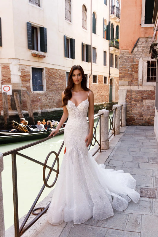 Luxury Mermaid Wedding Dress White Lace Open Back Sweetheart Spaghetti Strap Bridal Gown Sweep Train Vestidos De Novia White