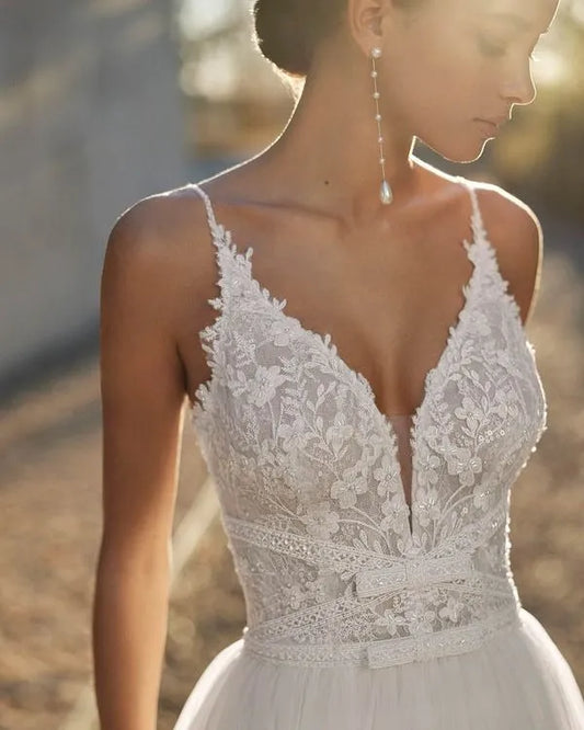 Plunging Back with Straps Wedding Dress Vestido De Novia Bridal Gown Princess Modern Mermaid Satin Court Train Bow