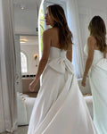 White Wedding Dresses With Detachable Train Bow Sweetheart Wedding Gowns Women Satin Button Elegant Bridal Gowns
