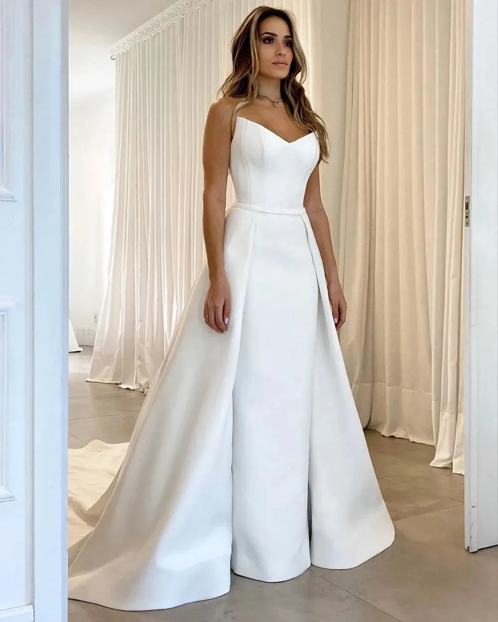 White Wedding Dresses With Detachable Train Bow Sweetheart Wedding Gowns Women Satin Button Elegant Bridal Gowns