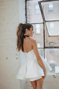 White Spaghetti Straps Simple Bridal Gown Vestido De Novia Train Dress Wedding Dress Satin Bow Court