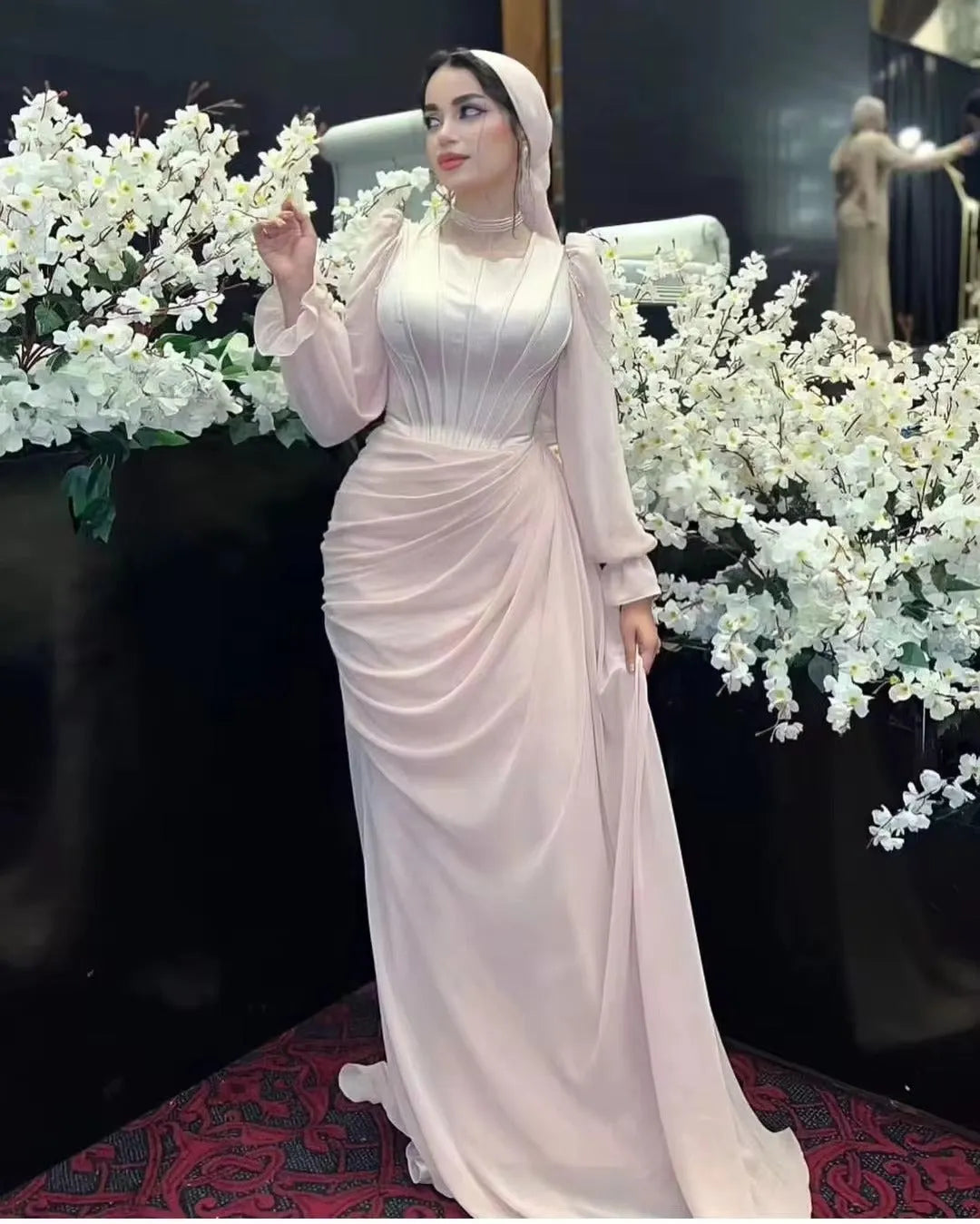 Elegant Baby Pink Muslim Arabic Prom Dresses Long Sleeves O-Neck Chiffon Pleat Formal Evening Dress Women Party Gowns