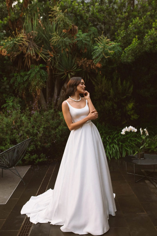 Simple Square Collar Satin Wedding Dress With Belt Elegant Back Up Spaghetti Straps A-Line Bridal Gown Robe De Mariee