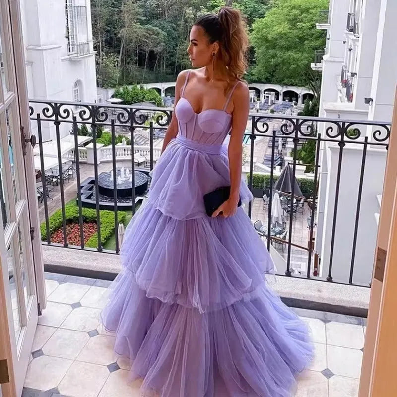 Vestidos de fiesta de tul color lavanda con corte en A, falda en capas