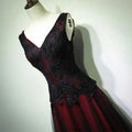 Ball Gown Appliques Beads Dresses Sexy V-Neck Vestidos De 15 Anos Formal Tulle Burgundy With Black Robe De Soiree