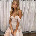 Boho Beach Wedding Dresses Off the shoulder Lace Appliqued Bridal Gowns Sleeveless Illusion Elegant Bohemian Ivory Dresses