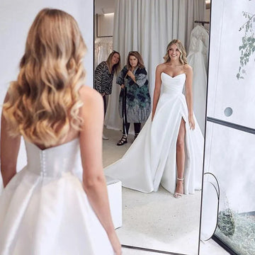 Simple Pleat V-neck Wedding Dress High Side Slit Princess Bride Dress Bridal Gowns Back Buttons With Tail Marriage Gowns Ivory