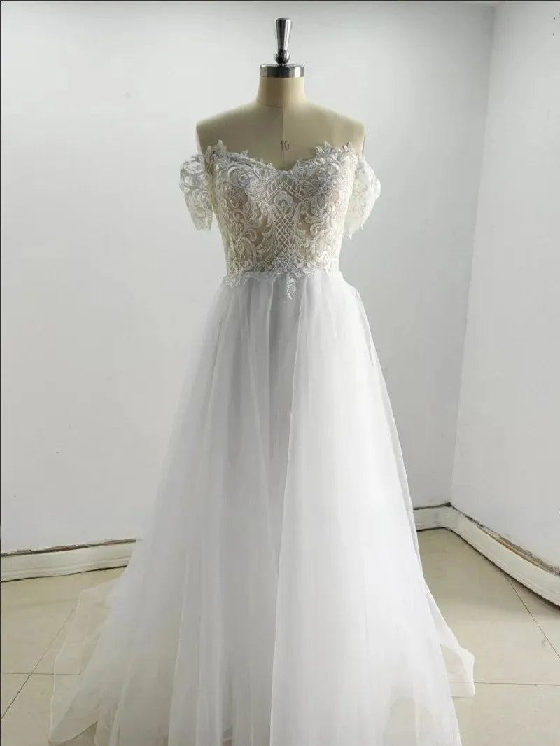 Off The Shoulder Beach Wedding Dress V-Neck Appliqued Bride Dresses Boho Elegant Lace Bridal Gowns Bohemian