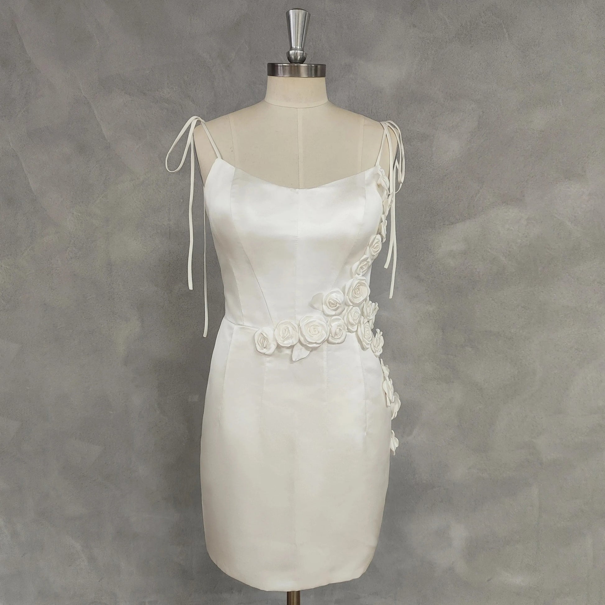 Morden Simple White Short Wedding Dress Sleeveless Satin Backless Vintage Plain Floral Bridal Gown Bow Applique Vestido de Novia