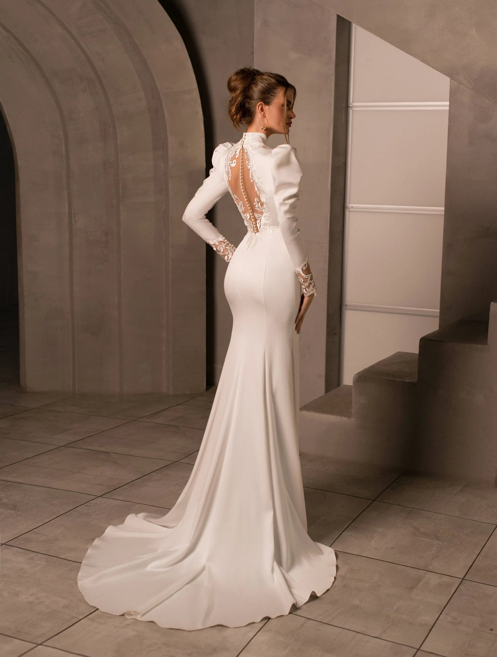 Spring White Wedding Dresses Arab High Neck Long Sleeves Lace Back Buttons Mermaid Satin Bridal Gown Party Dress