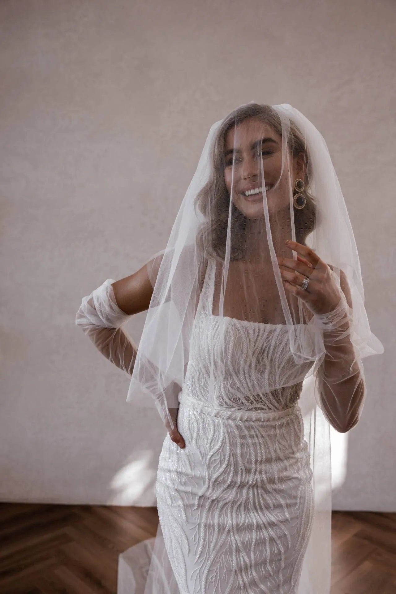 Lace Spaghetti Strap Mermaid Wedding Dresses Square Collar Beading Backless Court Train Bridal Gowns Boho Custom Made