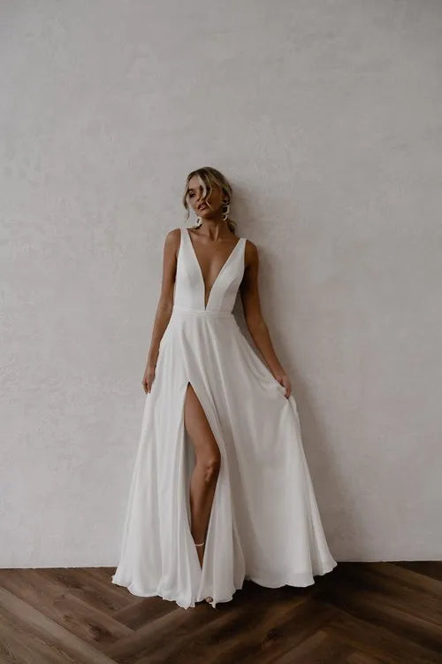 Simple Deep V Neck Spaghetti Straps Side Slit Chiffon Wedding Dresses Elegant Backless A-Line Bridal Gowns Vestidos De Novia White