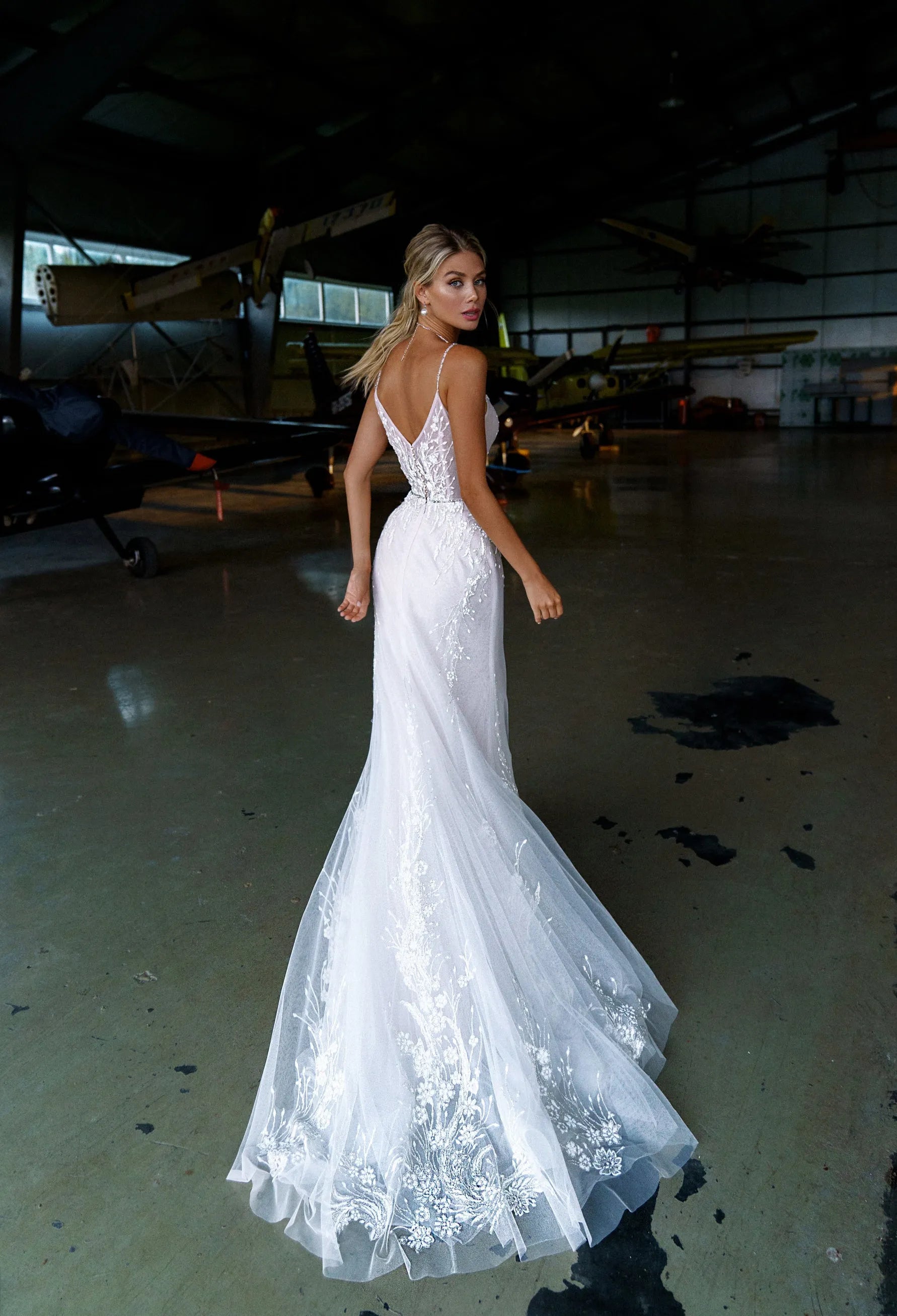 Spaghetti Straps Wedding Dresses Mermaid Appliques Wedding Dress Floor Length Wedding Gown For Civil Wedding