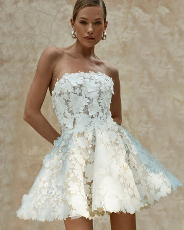 Beach Sleeveless Mini Length Short Wedding Party Dress Strapless Lace Appliques A Line Simple Bridal Gown Robe De Mariee Ivory