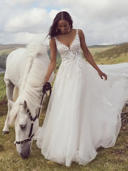 Romantic Backless Tulle Wedding Dresses Sleeveless Lace Applique vestido novia A Line Boho Bridal Gowns Custom Made Ivory