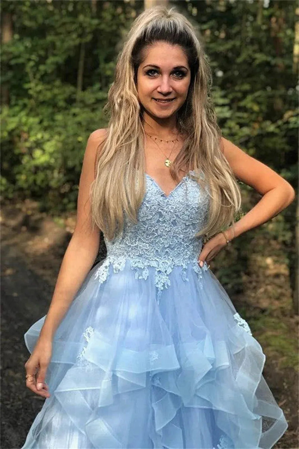 Light Blue Tulle Prom Dresses Edge Curl V-neck A-line Wedding Dress Lace Embroidery Floor-Length Vestidos De Fiesta
