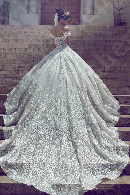 New Luxury Wedding Dress Vintage Lace Appliques Off-Shoulder Short Sleeve A-Line Princess Court Train Long Bridal Ball Gown
