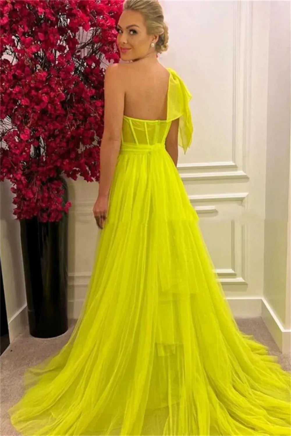 Yellow A-line Prom Dresses One Shoulder Tulle Wedding Dress Elegant Sleeveless Sexy Side Split Vestidos De Fiesta