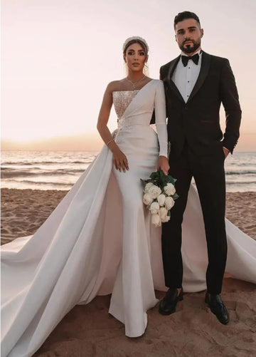 Summer Ivory Saudi Arabic Dubai Modern Backless Wedding Dresses Sexy One Shoulder Sequins Long Train Wedding Gowns Custom Made Champagne 2
