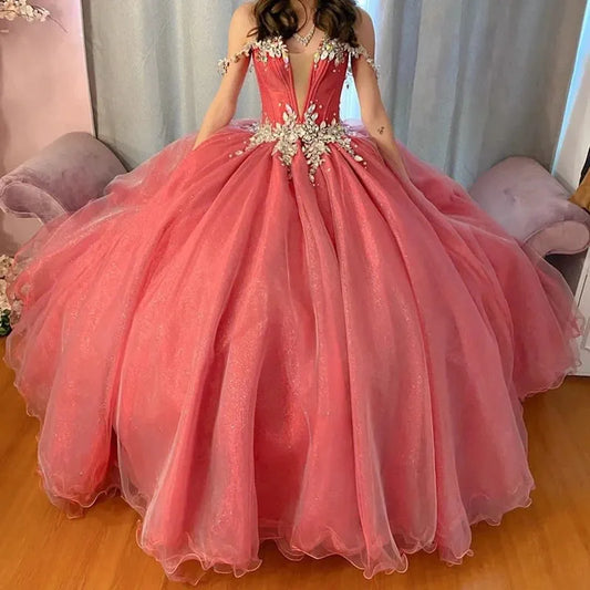 Glittering Crystals Quinceanera Dress Off-Shoulder Ball Gown Vestidos De 15 Anos Formal Birthday Party Prom Dress As Picture