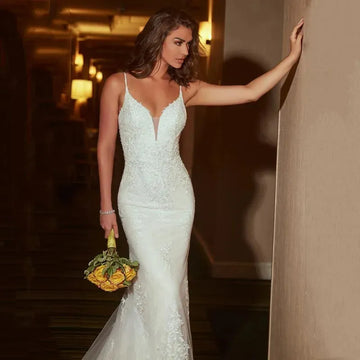 Sexy Mermaid Long Open-Back Wedding Dress Formal Pleat Spaghetti Strap Vintage Lace Plunging Neckline Backless Bridal Growns As Picture