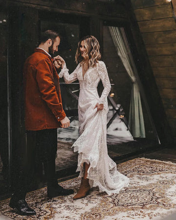 Long Sleeves Floral Lace V Neck Boho Wedding Dress Deep V Neck Open Back Modest Rustic Civil Bridal Gown Floor Length