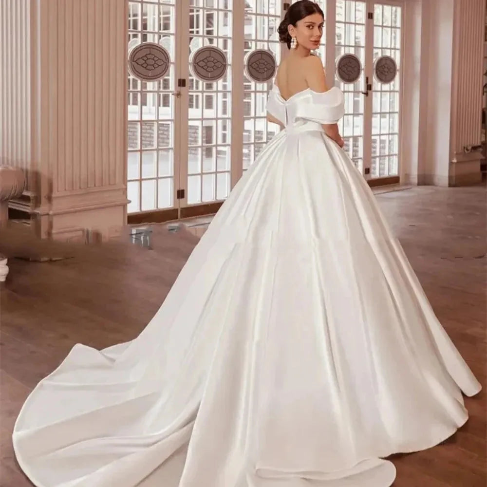 Luxury Wedding Dress Simple A-Line Sweetheart Bridal Gowns Appliques Backless Satin Sleeveless Vestidos De Novia